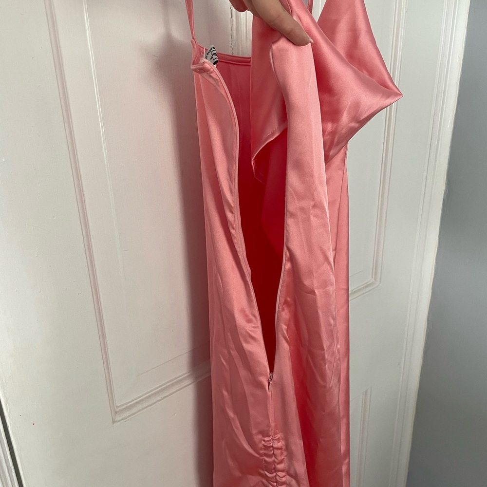 NWOT Satin Peach Mini Runched Dress - Picture 4 of 7